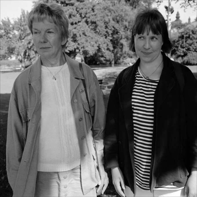 Ingerid and Åsa. Visby, August 1996. ©Thera Mjaaland/BONO 2022